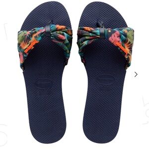 NWT Havaianas Navy ST TROPEZ Flip Slops Size 9/10